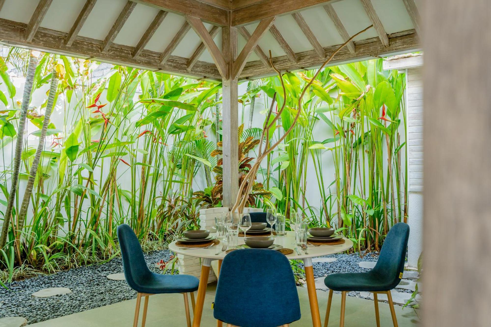 Mundaka Villa By Betterplace Canggu Екстериор снимка