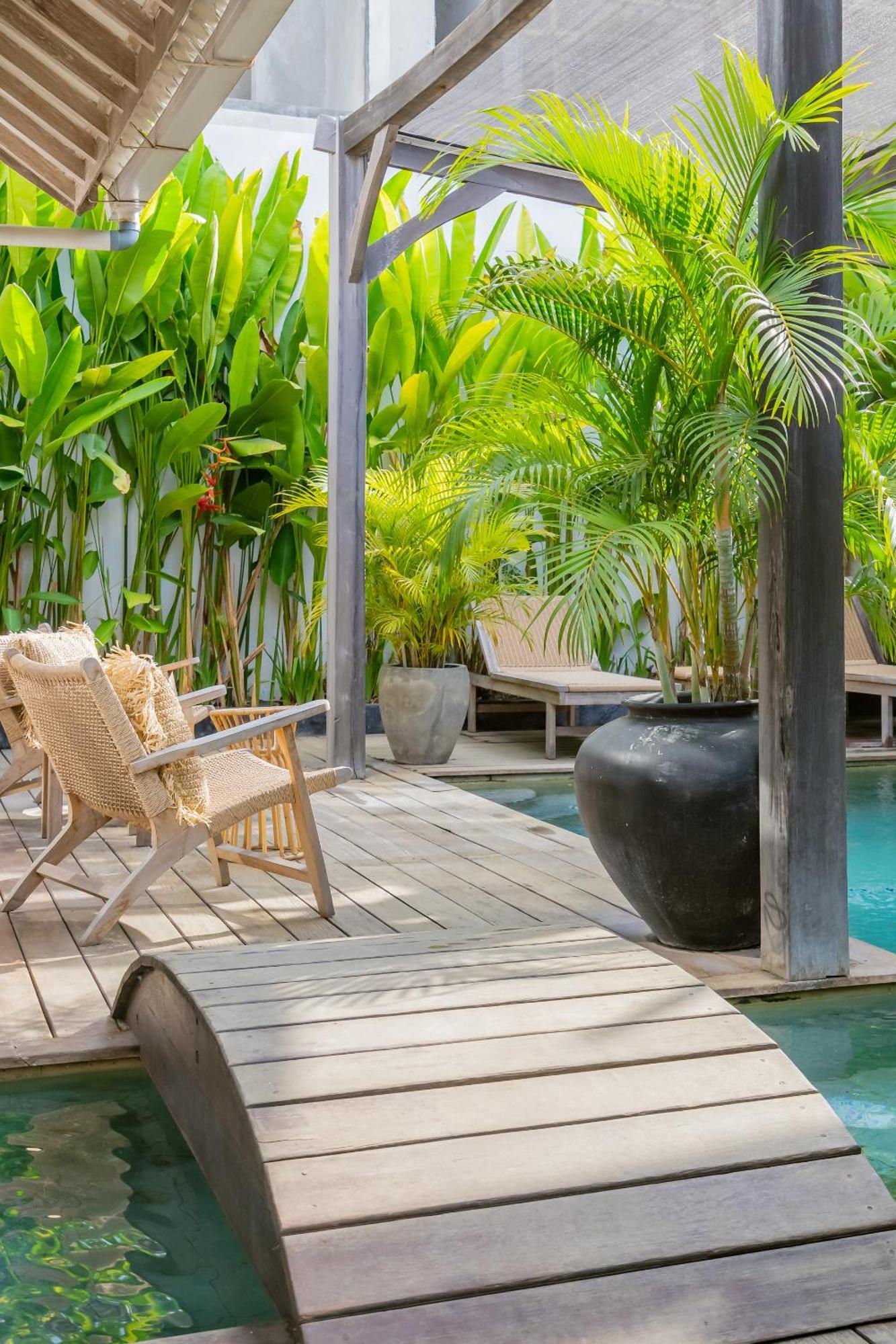 Mundaka Villa By Betterplace Canggu Екстериор снимка