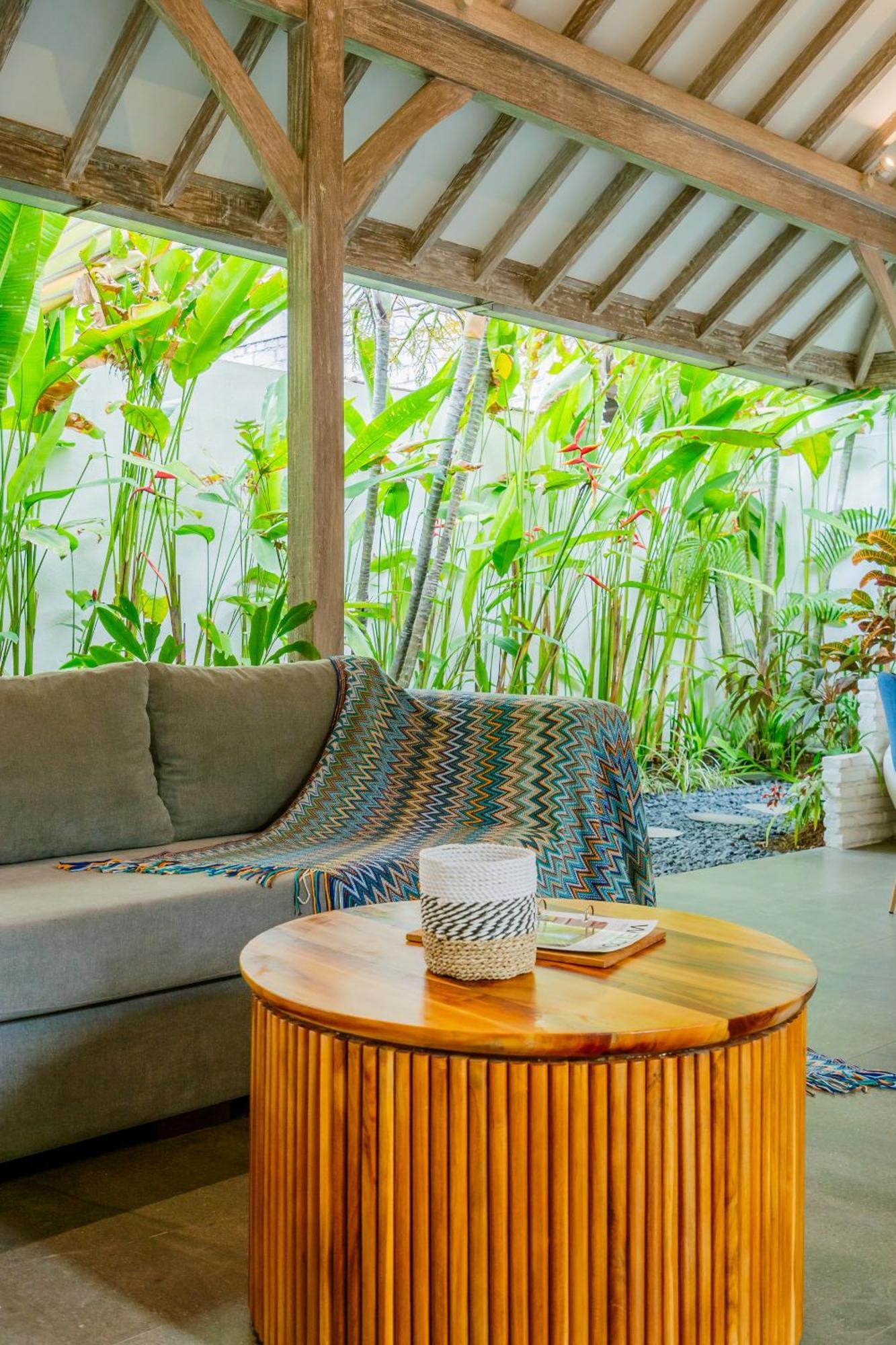 Mundaka Villa By Betterplace Canggu Екстериор снимка